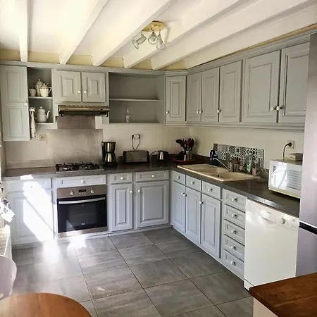 Guest house Rural De Criquemanville - Maison Familial 4 Avec Grand Jardin 3*