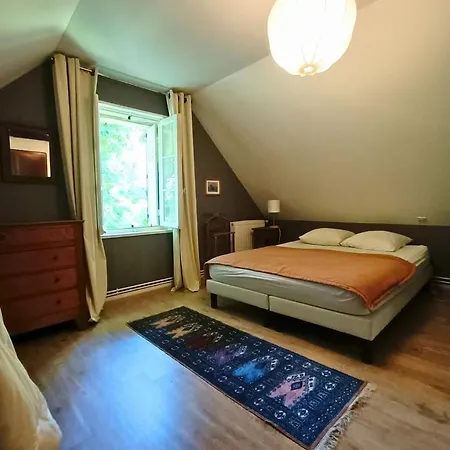 Guest house Rural De Criquemanville - Maison Familial 4 Avec Grand Jardin 3*