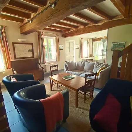 Guest house Rural De Criquemanville - Maison Familial 4 Avec Grand Jardin 3*